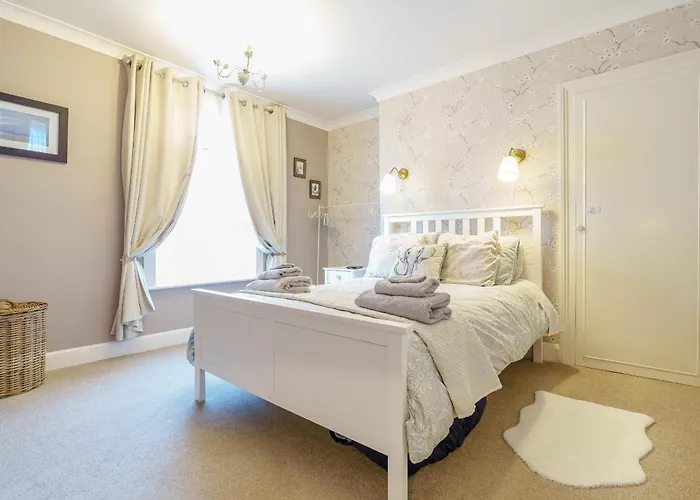 Ammonite House ويتبي